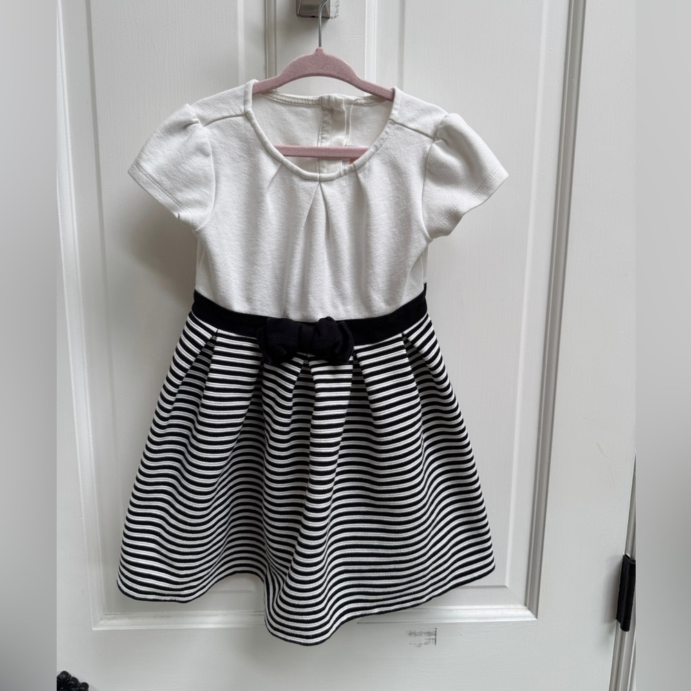 Gymboree 3T Girls Black & White Stripe Dress with Puff Cap Short Sleeves